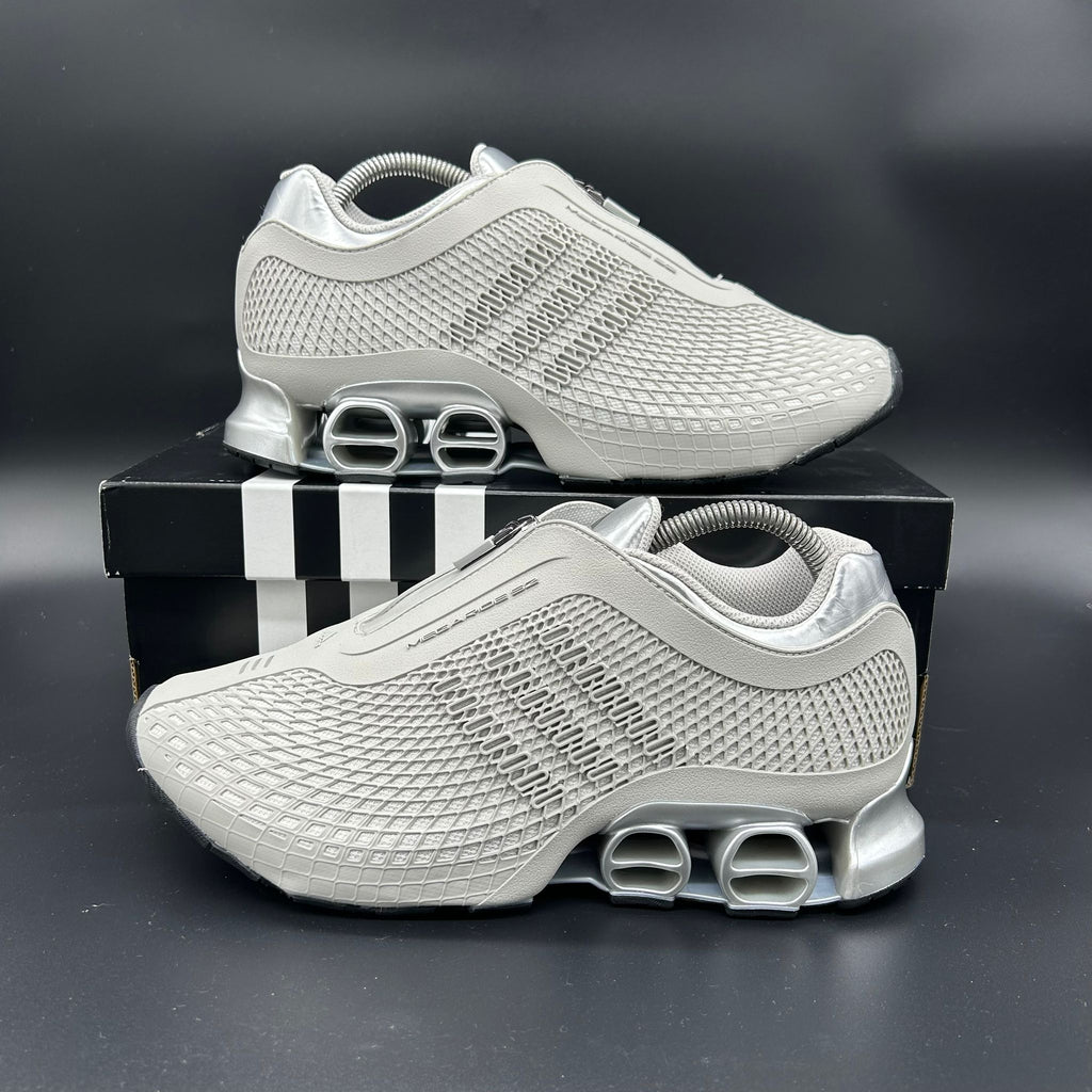 Adidas Megaride S2 – EU 40 2/3 / US 7.5