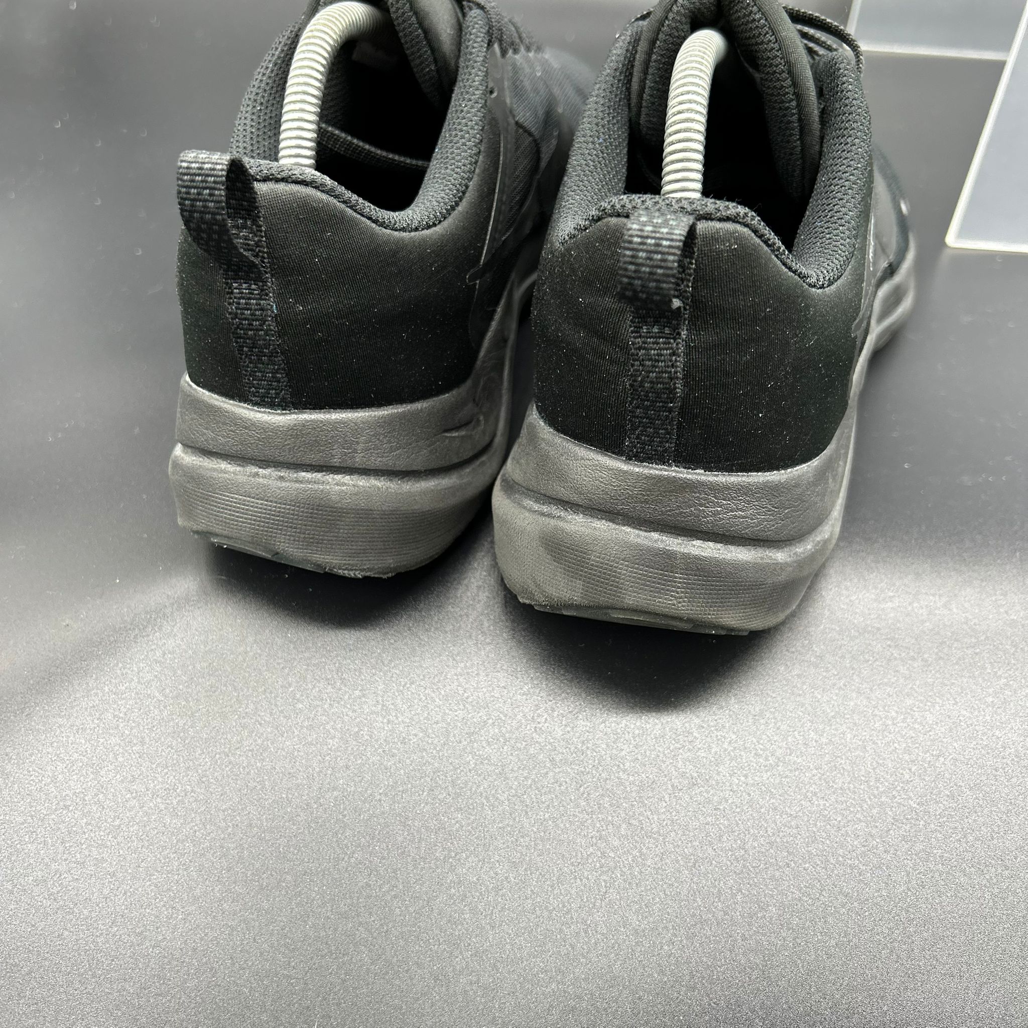 Nike Downshifter 12 — US 9 / EU 42,5