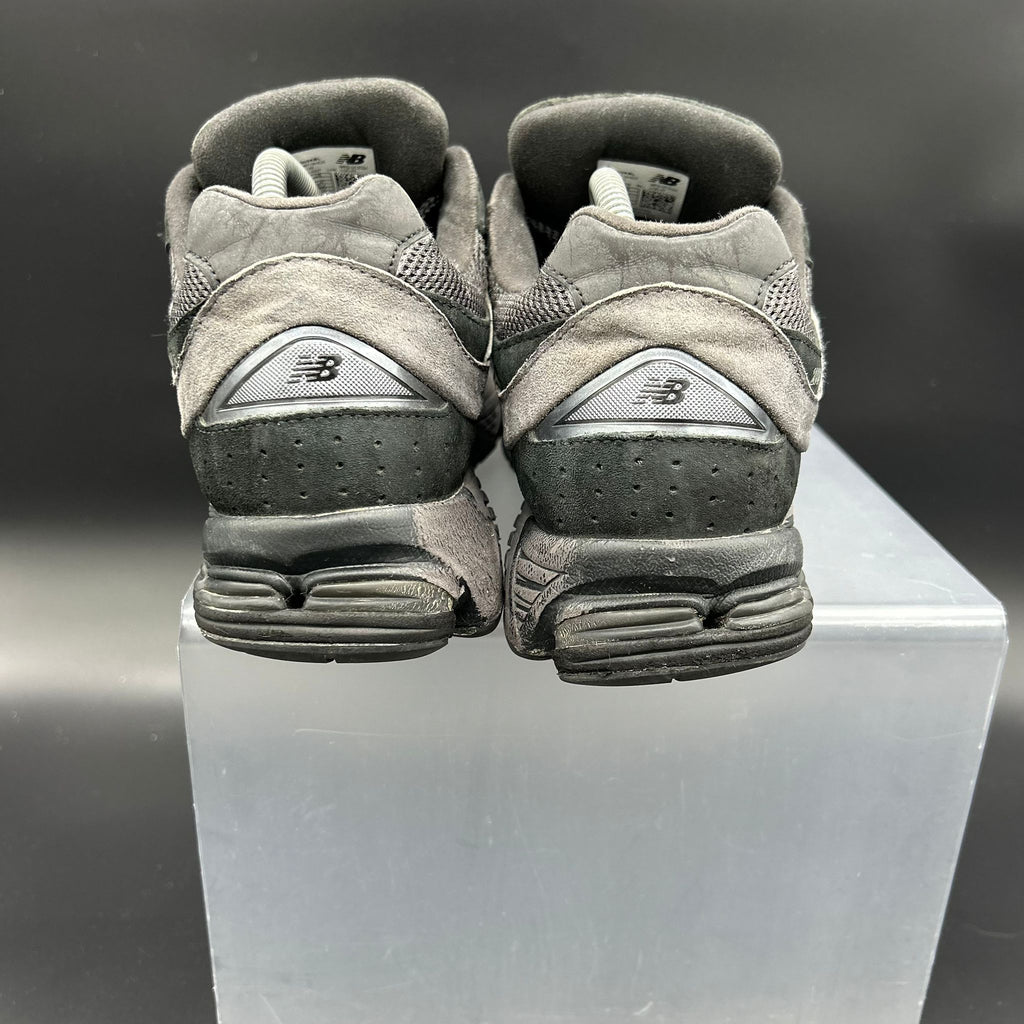 New Balance 2002R — Black/Grey (Used)