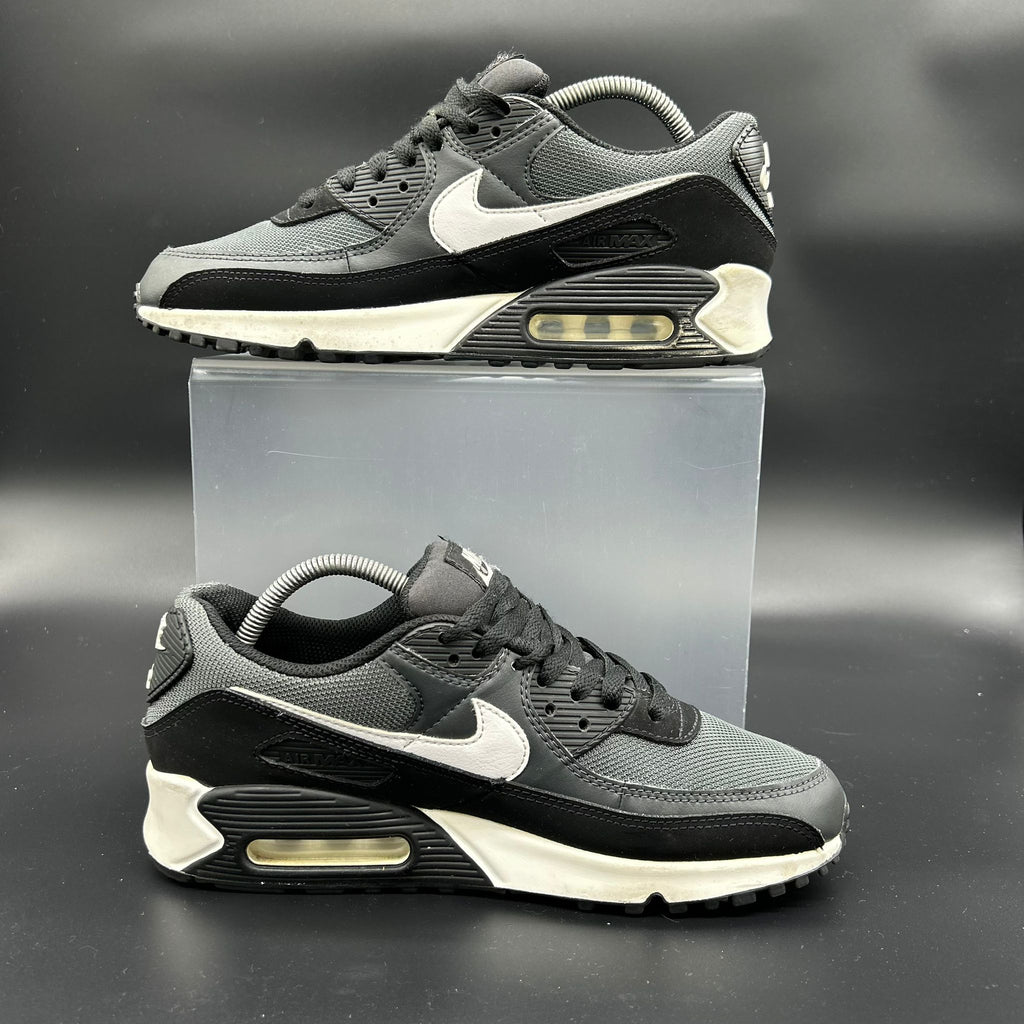 Nike Air Max 90 — Black/Grey (Used)