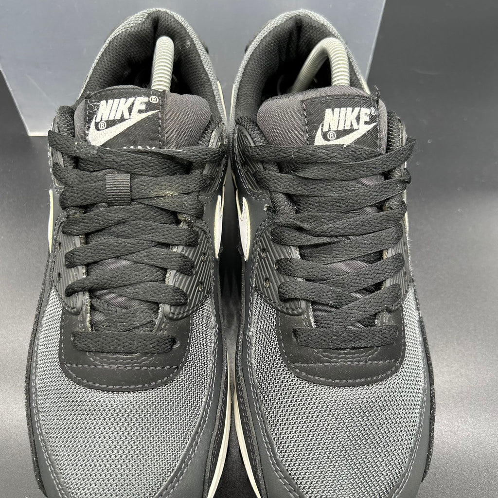 Nike Air Max 90 — Black/Grey (Used)