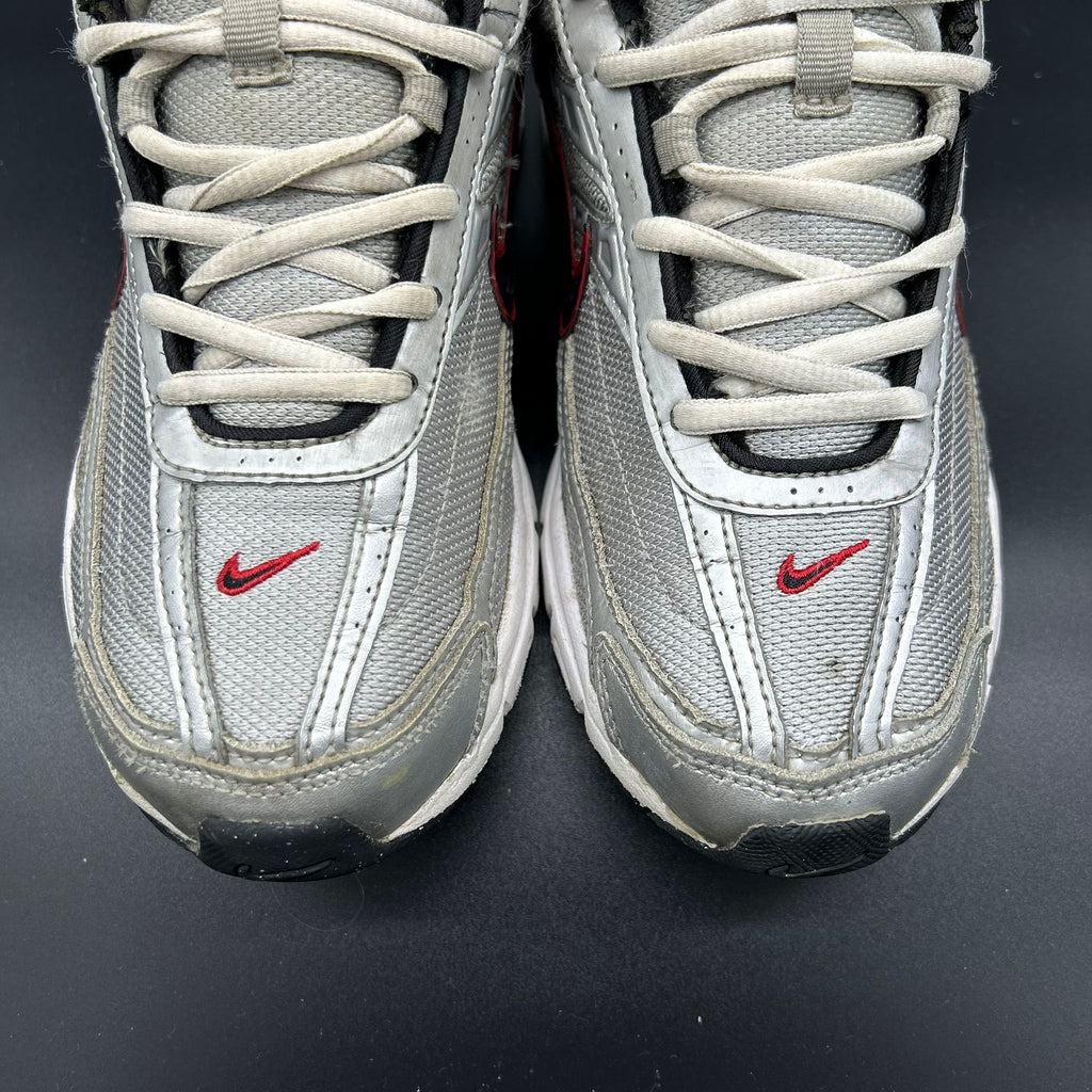 Nike Initiator — Silver/Black/Red (Used)