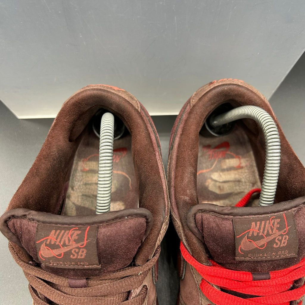 Nike SB Dunk Low Pro — Chocolate/Team Red (Used)