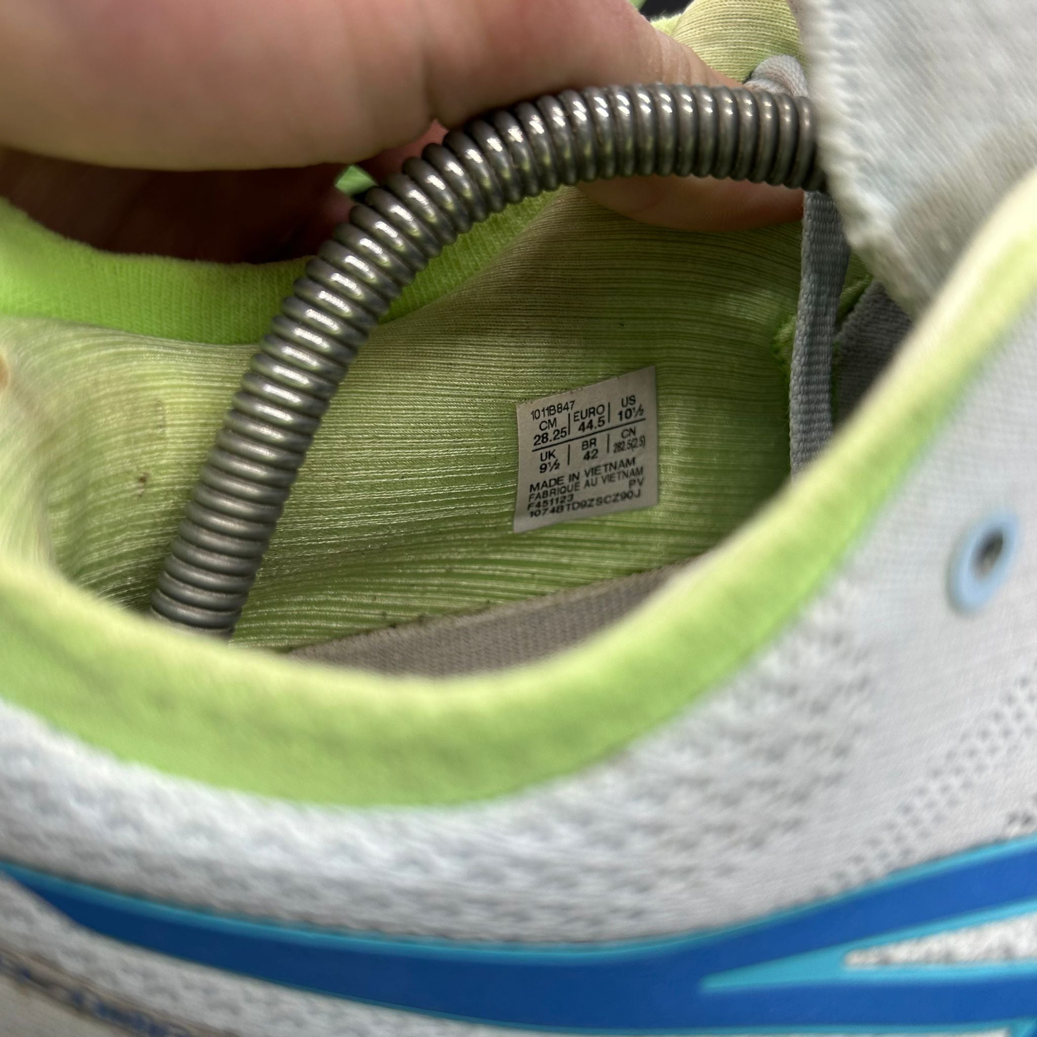 Asics Gel-Nimbus 26 — Pale Blue/Lime Zest (Used)