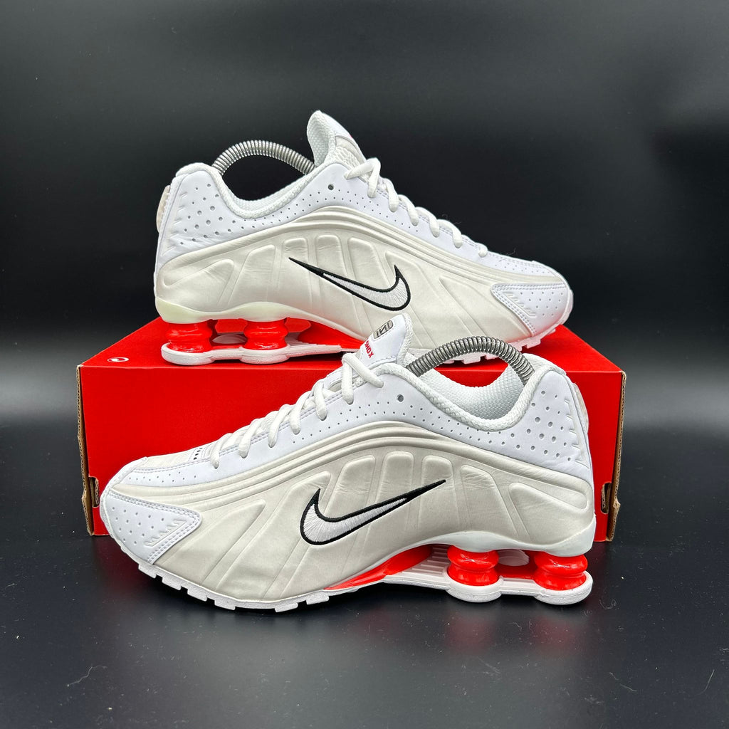 Nike Shox R4 — White/White-Phantom (Brand New)