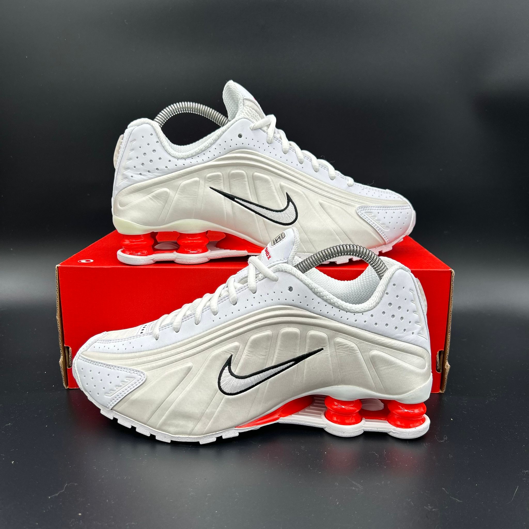 Nike Shox R4 — White/White-Phantom (Brand New)