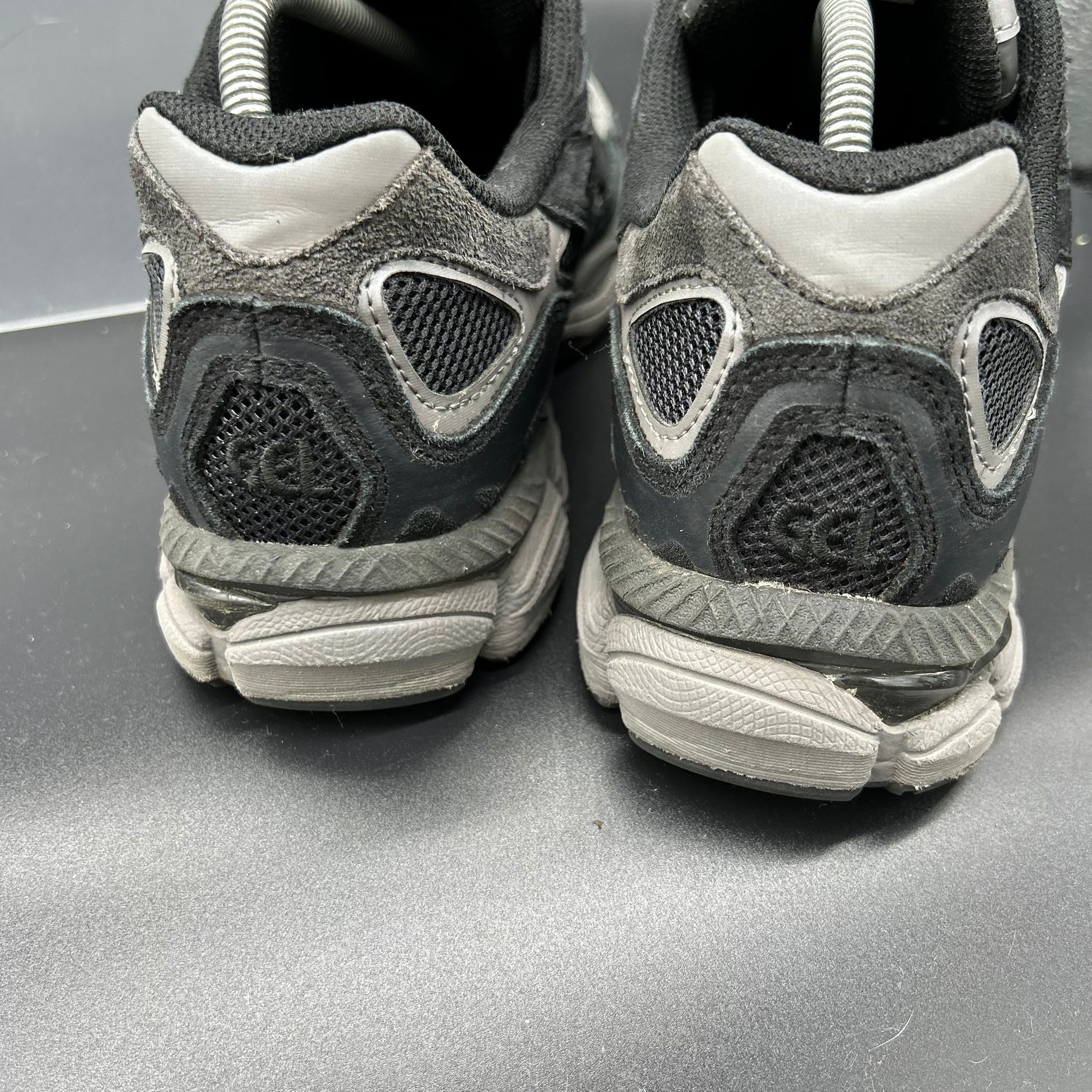 Asics Gel NYC – EU 43.5 / US 9.5 (Used)
