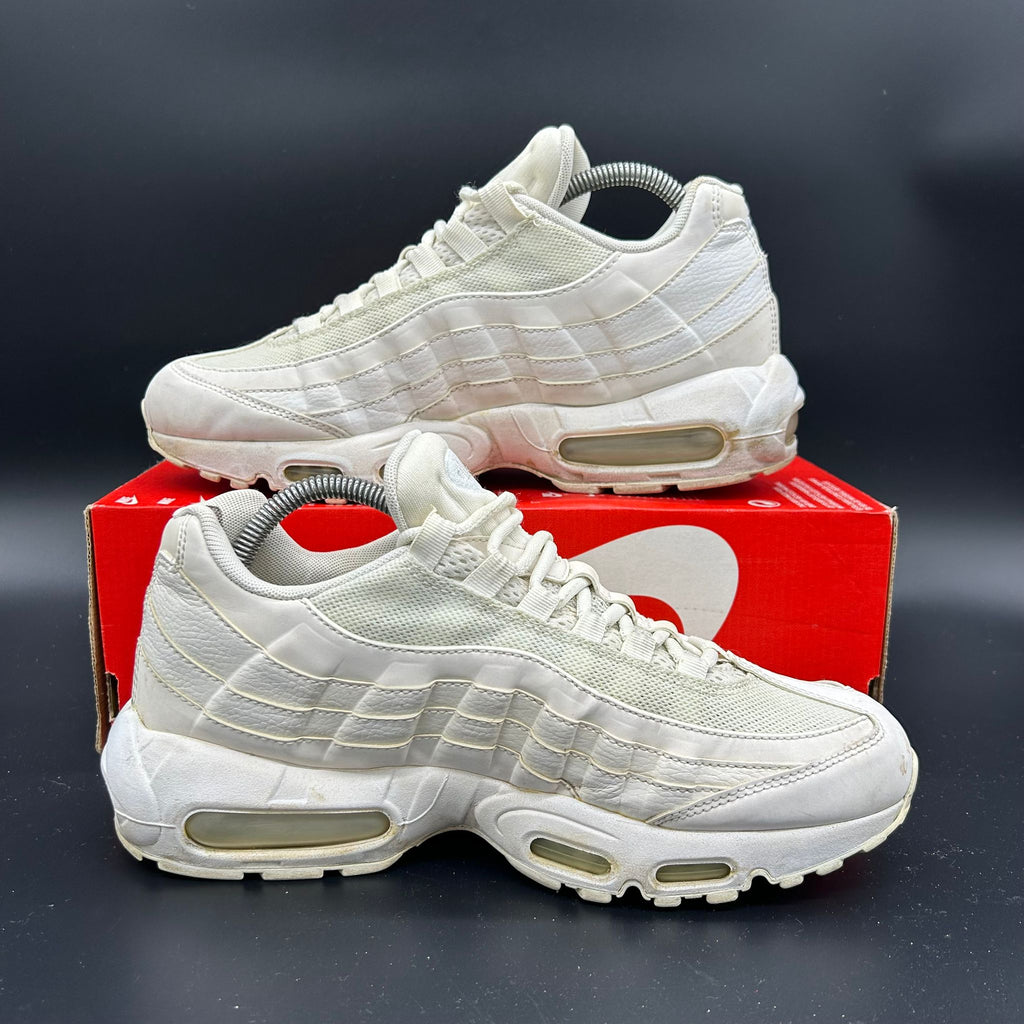 Nike Air Max 95 – White/Pure Platinum – EU 42 / US 10 (Used)