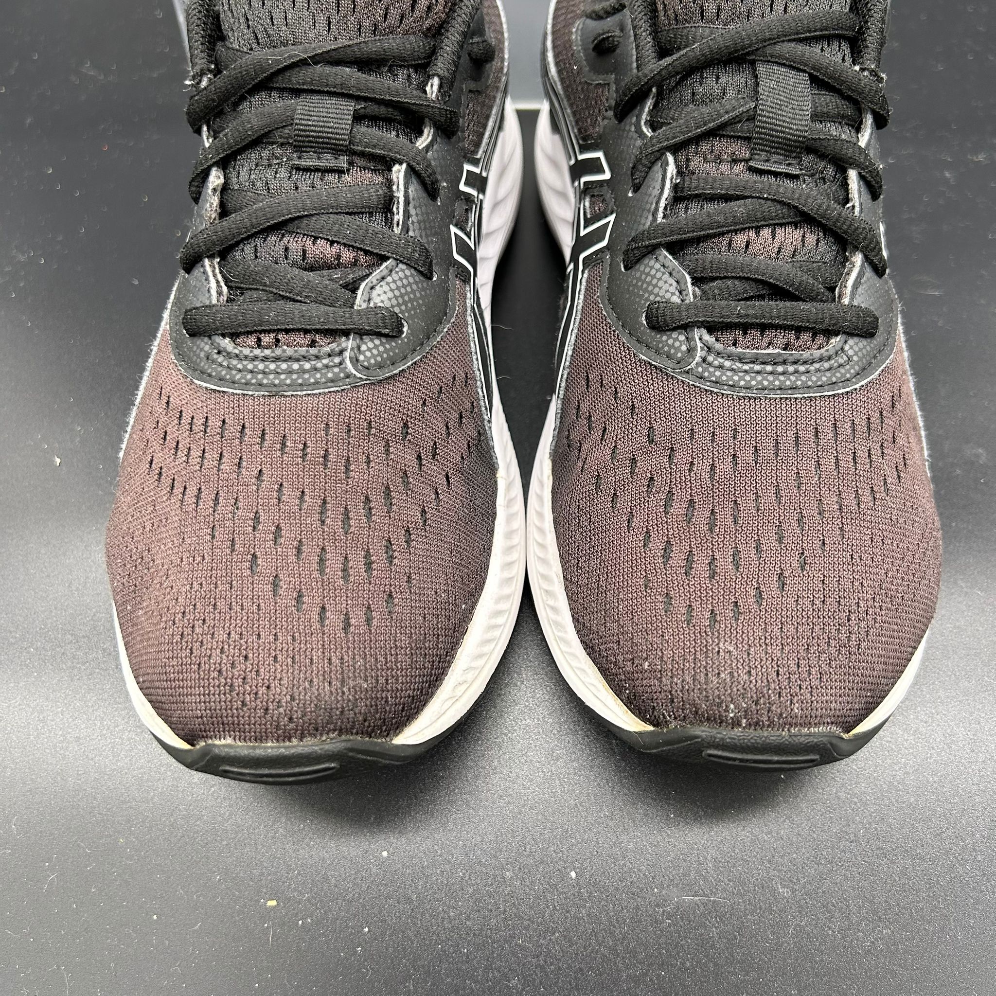Asics Gel Excite – Zwart/Wit – EU 39 / US 6 (Used)