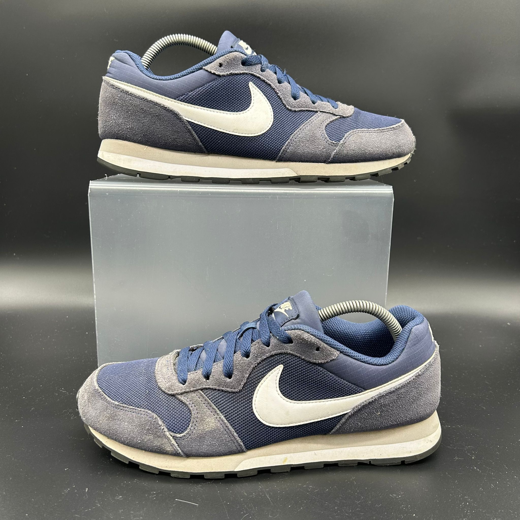 Nike MD Runner 2 – Midnight Navy/Wolf Grey – EU 42.5