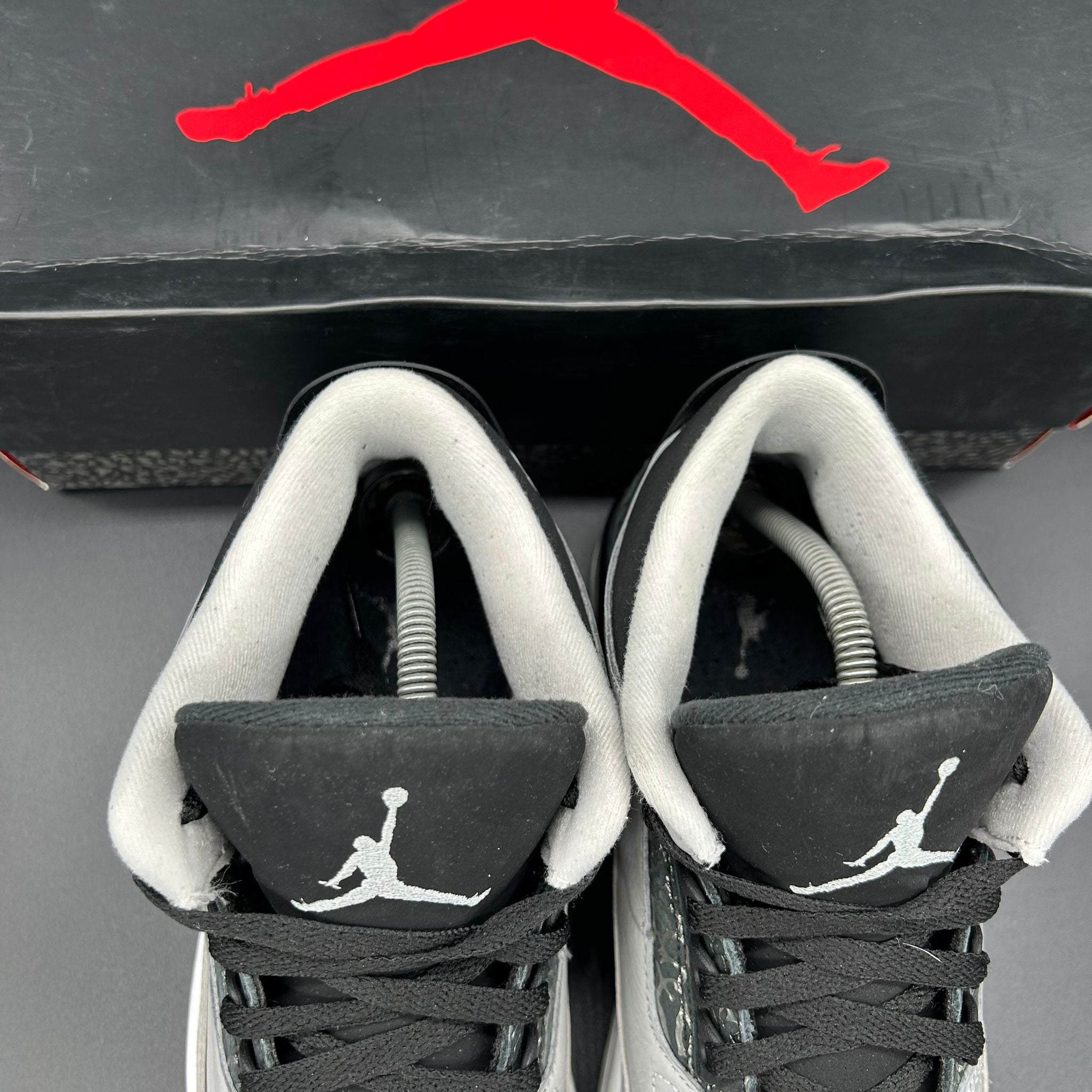 Air Jordan 3 Retro – Cool Grey – EU 44 / US 10 (Almost Brand New)