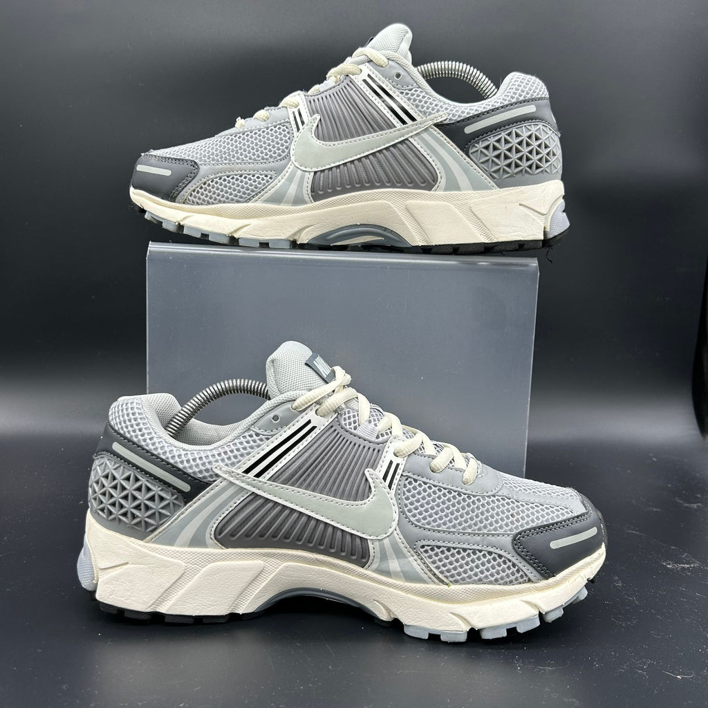 Nike Zoom Vomero 5 – Vast Grey / Cream – EU 44 / US 10 (Used)