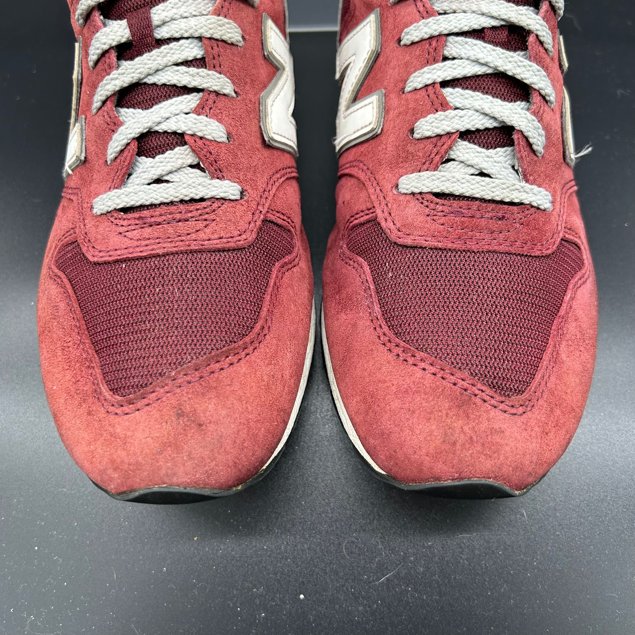 New Balance 996 – Burgundy / White – EU 42.5 / US 9 (Used)