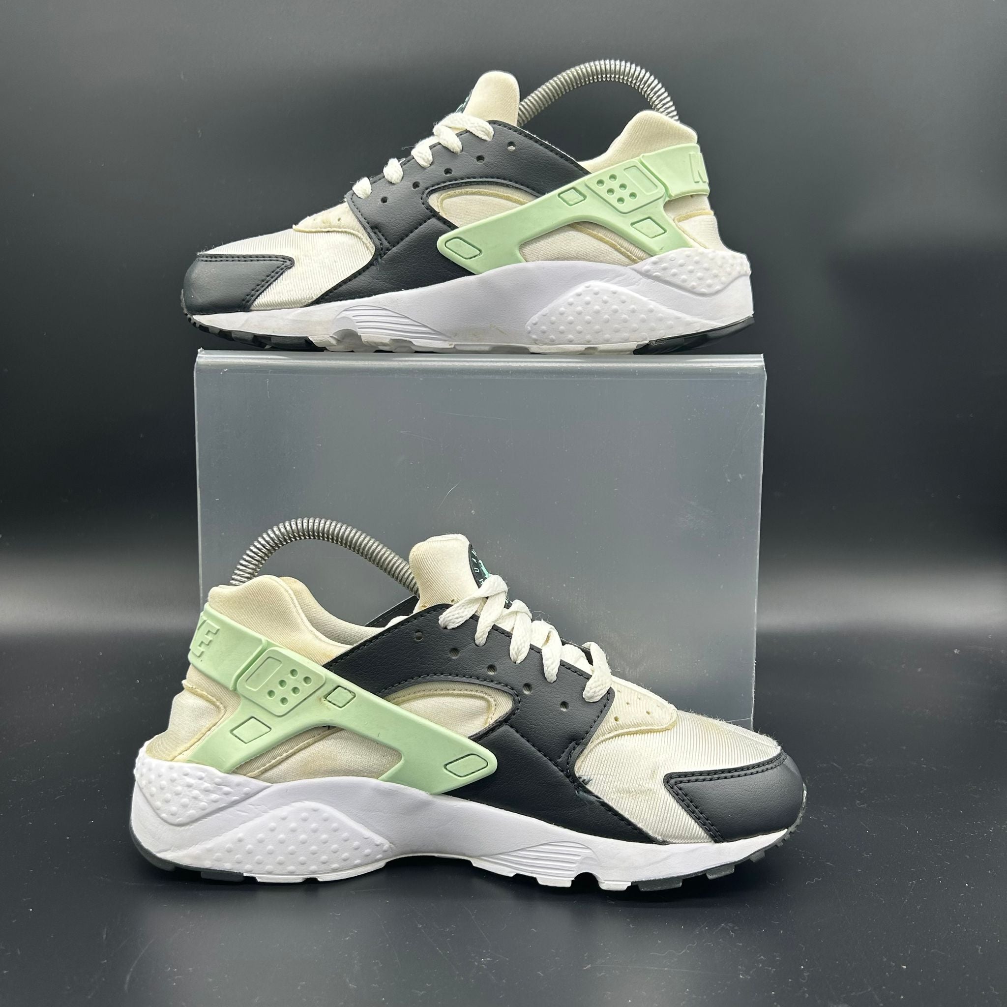 Nike Air Huarache Run – EU 39 (Summit White / Barely Green)
