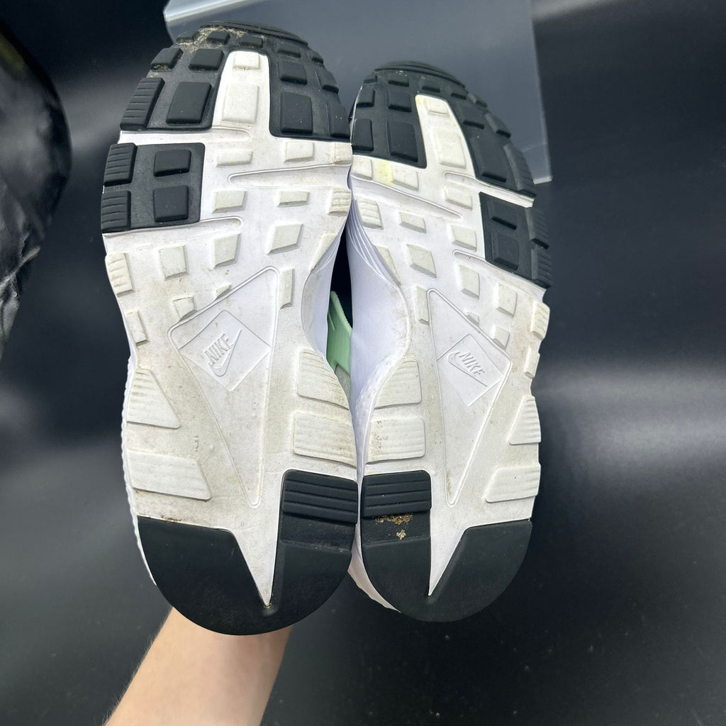 Nike Air Huarache Run – EU 39 (Summit White / Barely Green)