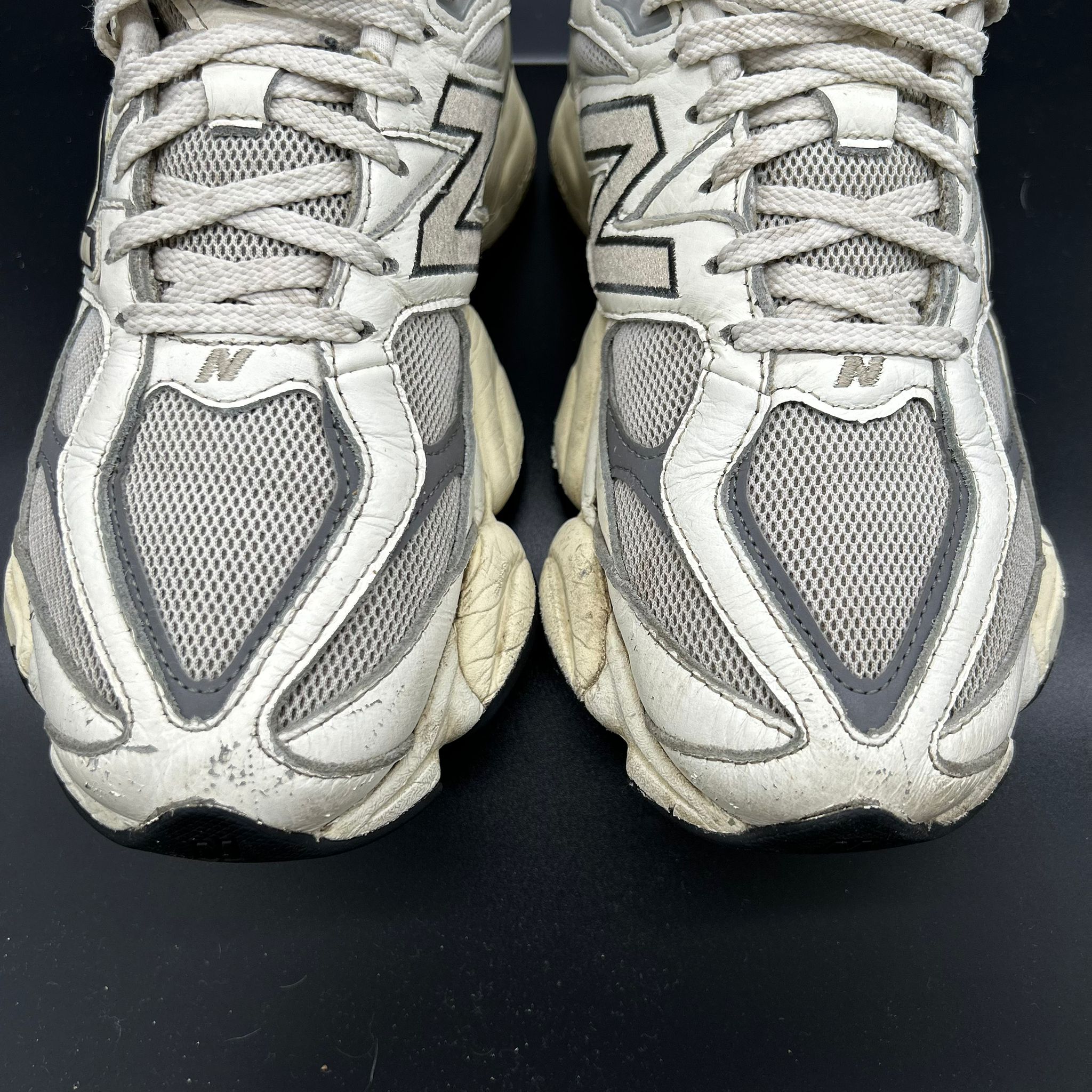 New Balance 9060 – Quartz Grey – EU 42 / US 8.5 (Used)
