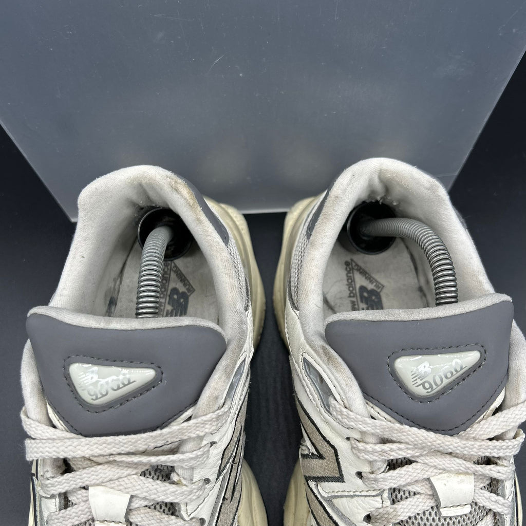 New Balance 9060 – Quartz Grey – EU 42 / US 8.5 (Used)