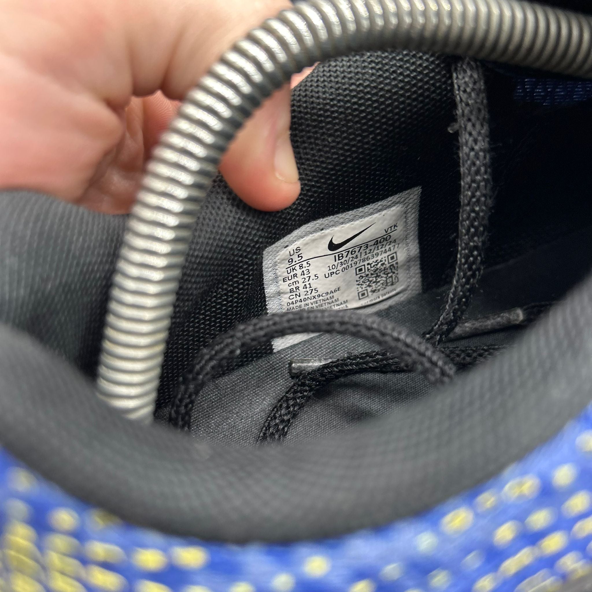 Nike Air Max DN (Used) – US 9.5 / EU 43