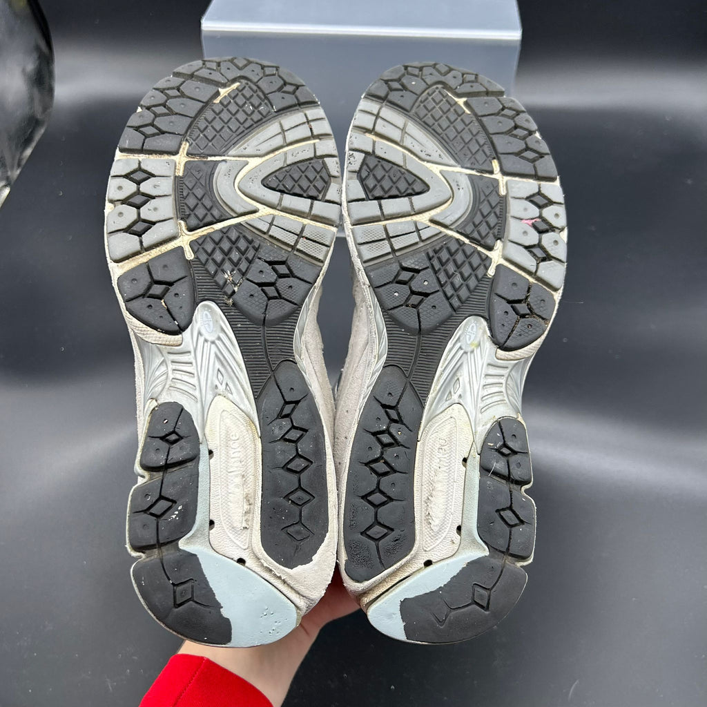 New Balance 2002R (Used) – US 10 / EU 44