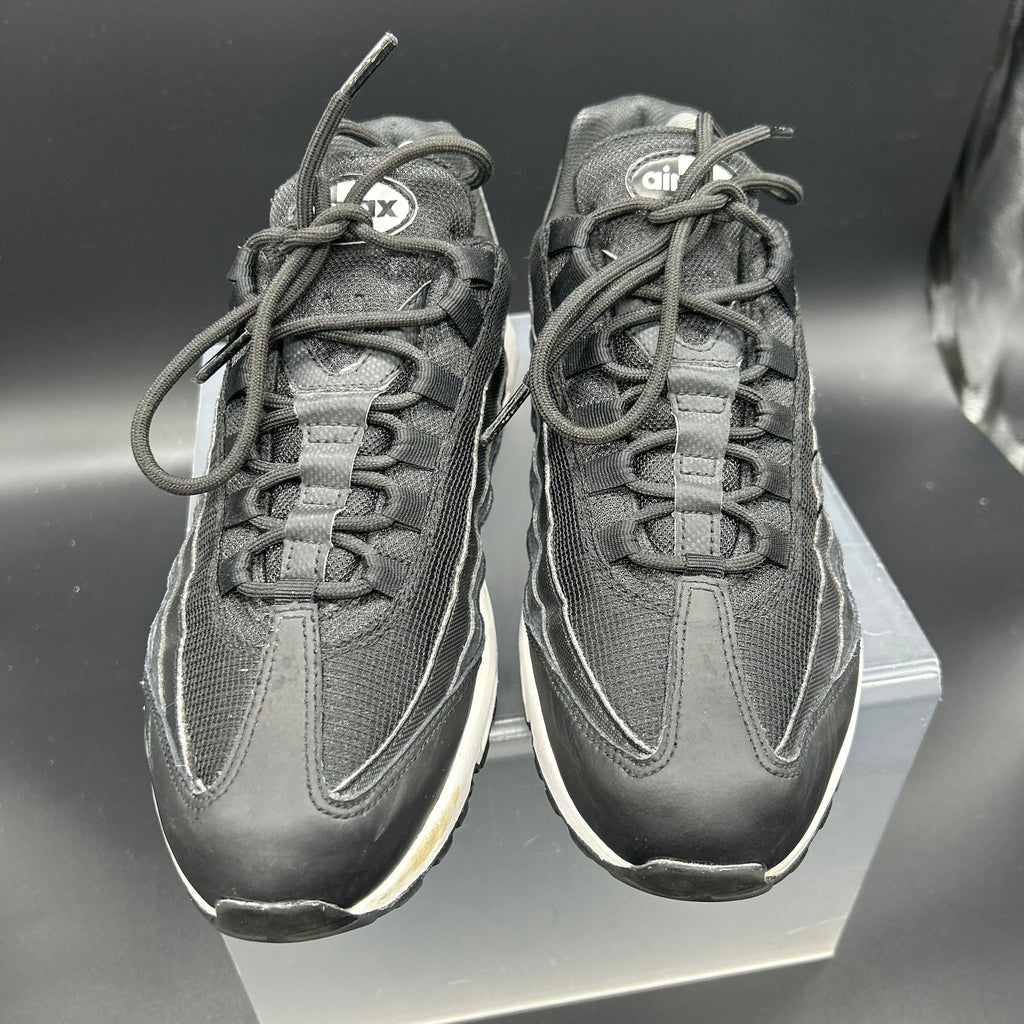 Nike Air Max 95 – EU 42 / US 10 (Used)