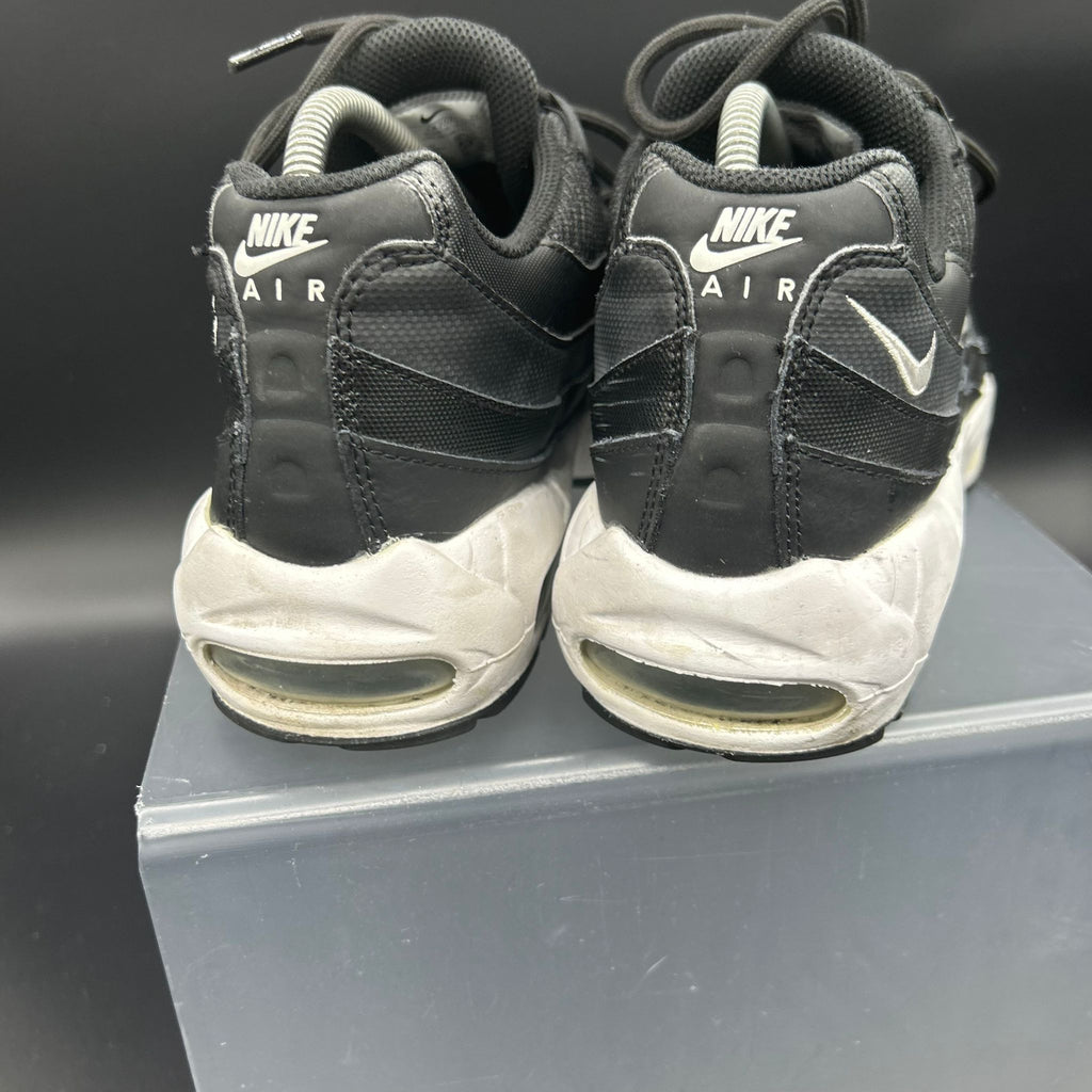 Nike Air Max 95 – EU 42 / US 10 (Used)