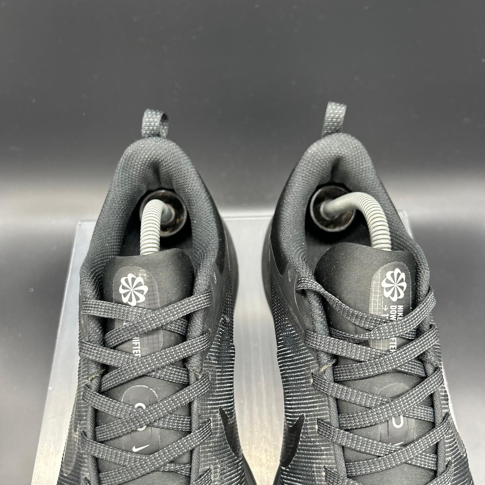 Nike Downshifter 12 (Used) – US 9 / EU 42.5
