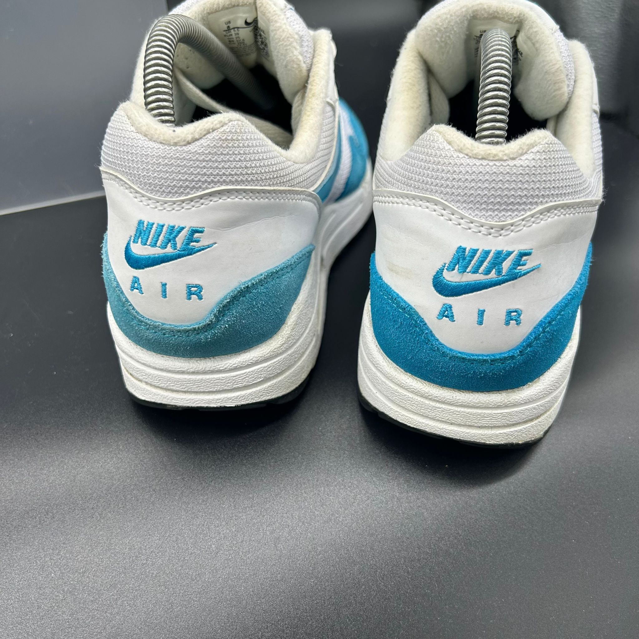 Nike Air Max 1 (Used) – US 8 / EU 39