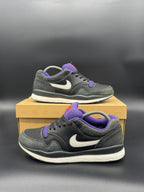 Nike Air Safari LE '12 – Anthracite / White / Black / Court Purple