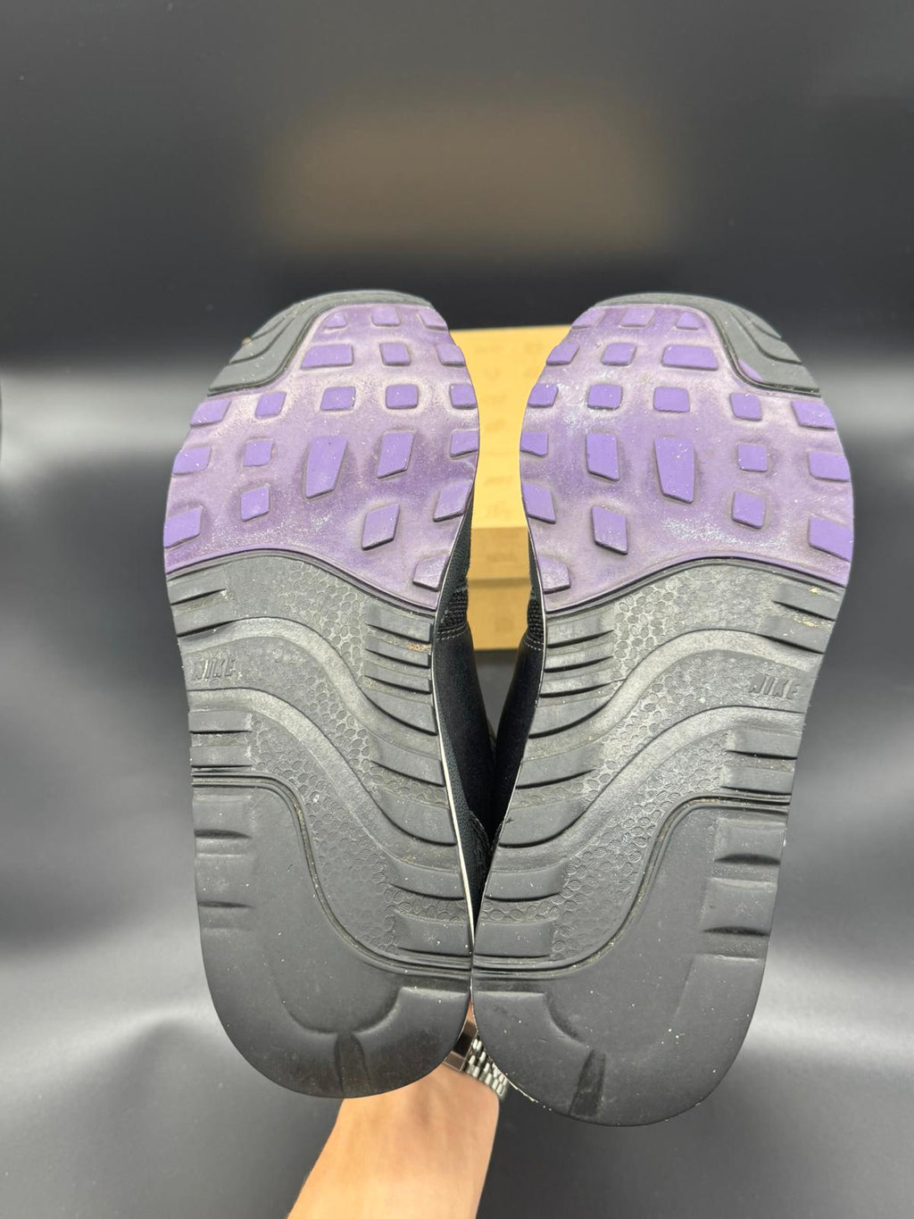 Nike Air Safari LE '12 – Anthracite / White / Black / Court Purple