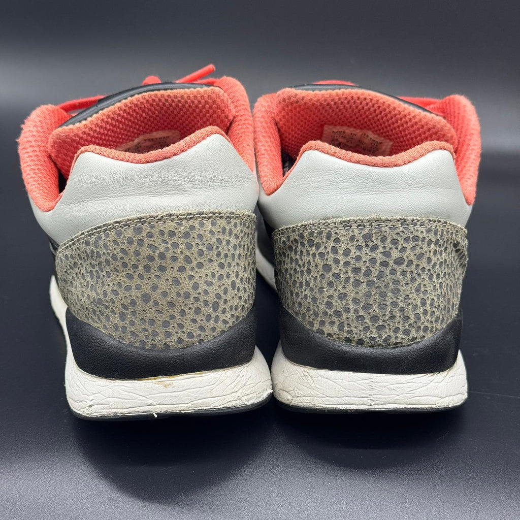 Nike Air Safari LE '09 – Dark Grey / Black / Storm / Crimson