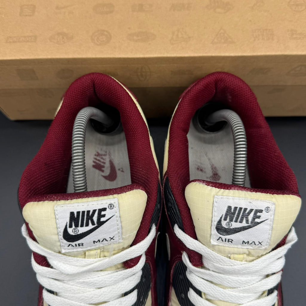 Nike Air Max 90 Premium '09 – White / Team Red / Black