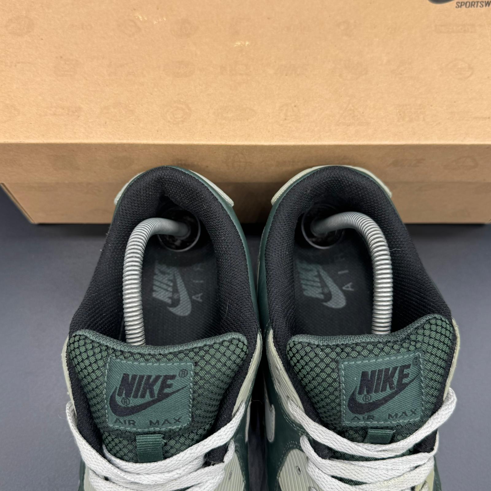 Nike Air Max 90 Premium '10 – Grove Green / Matte Silver / Black