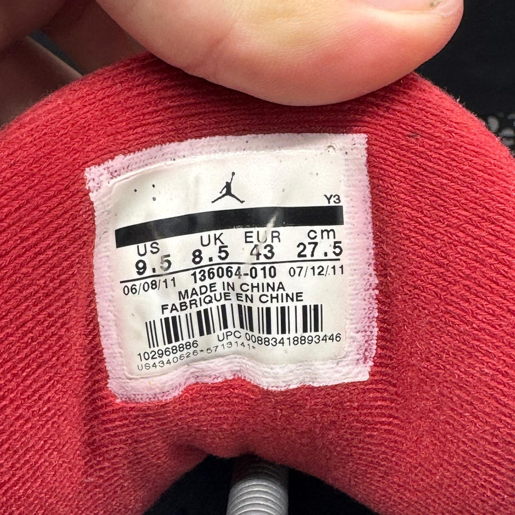 Air Jordan 3 Retro Black Cement (2011) – EU 43