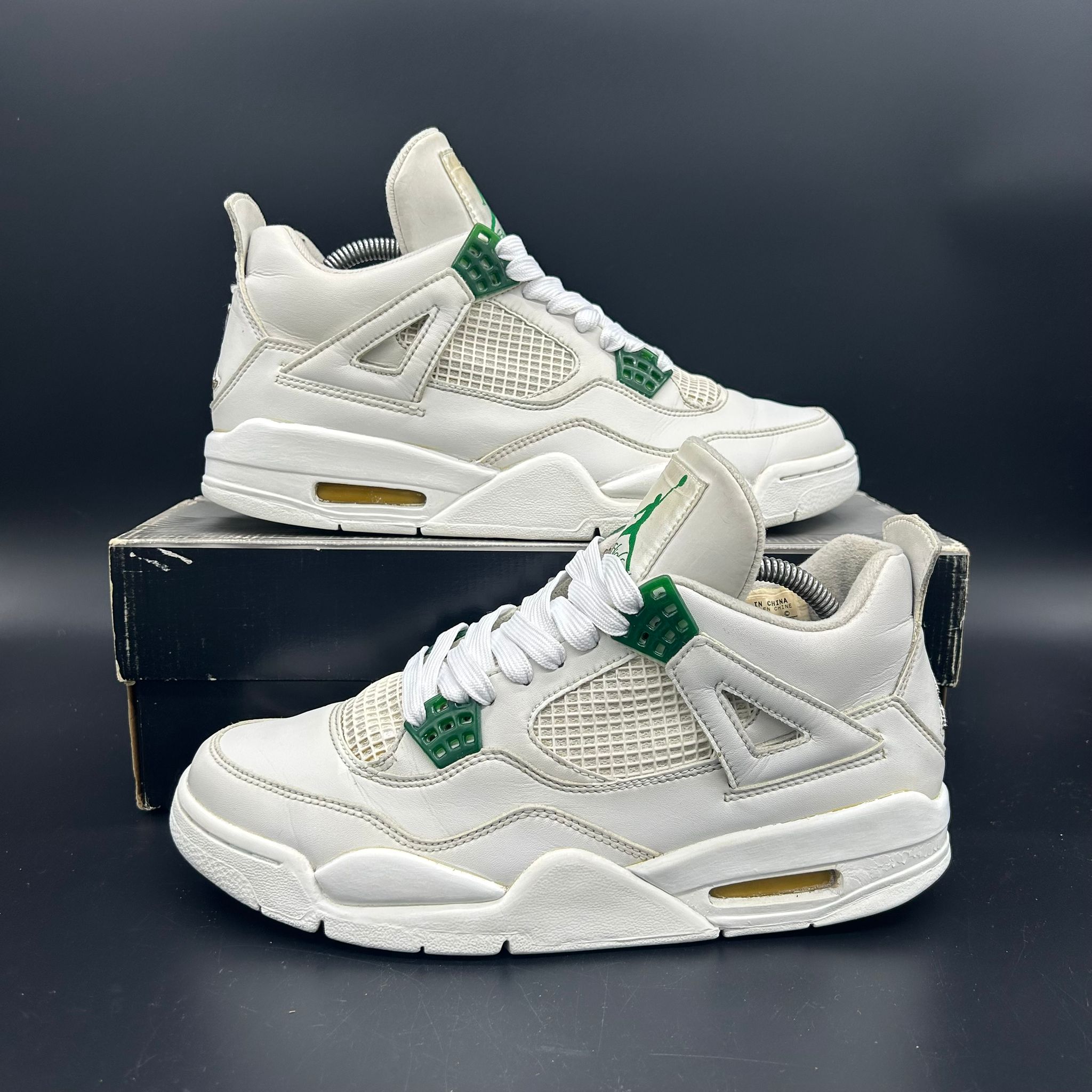 Air Jordan 4 Retro (2004) – EU 42 / US 8.5 | White/Chrome-Classic Green