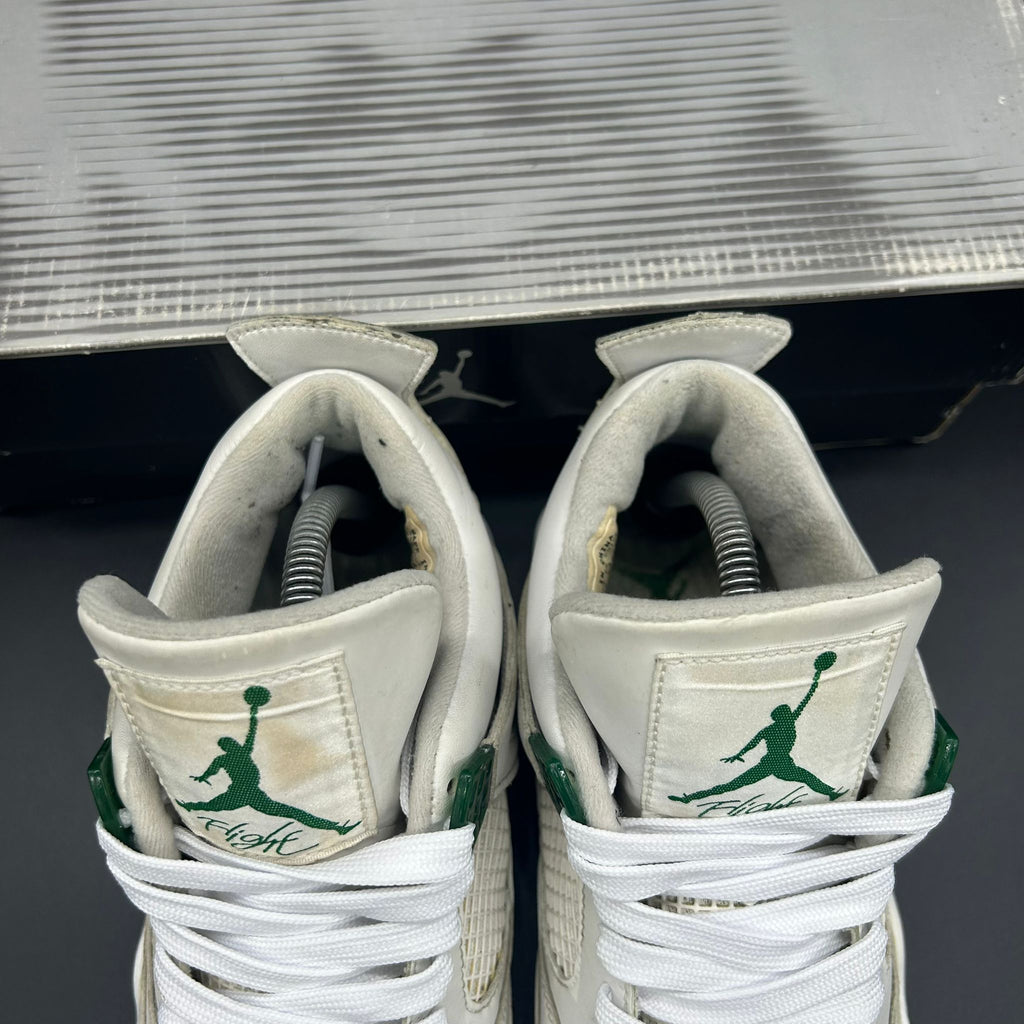 Air Jordan 4 Retro (2004) – EU 42 / US 8.5 | White/Chrome-Classic Green