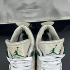 Air Jordan 4 Retro (2004) – EU 42 / US 8.5 | White/Chrome-Classic Green