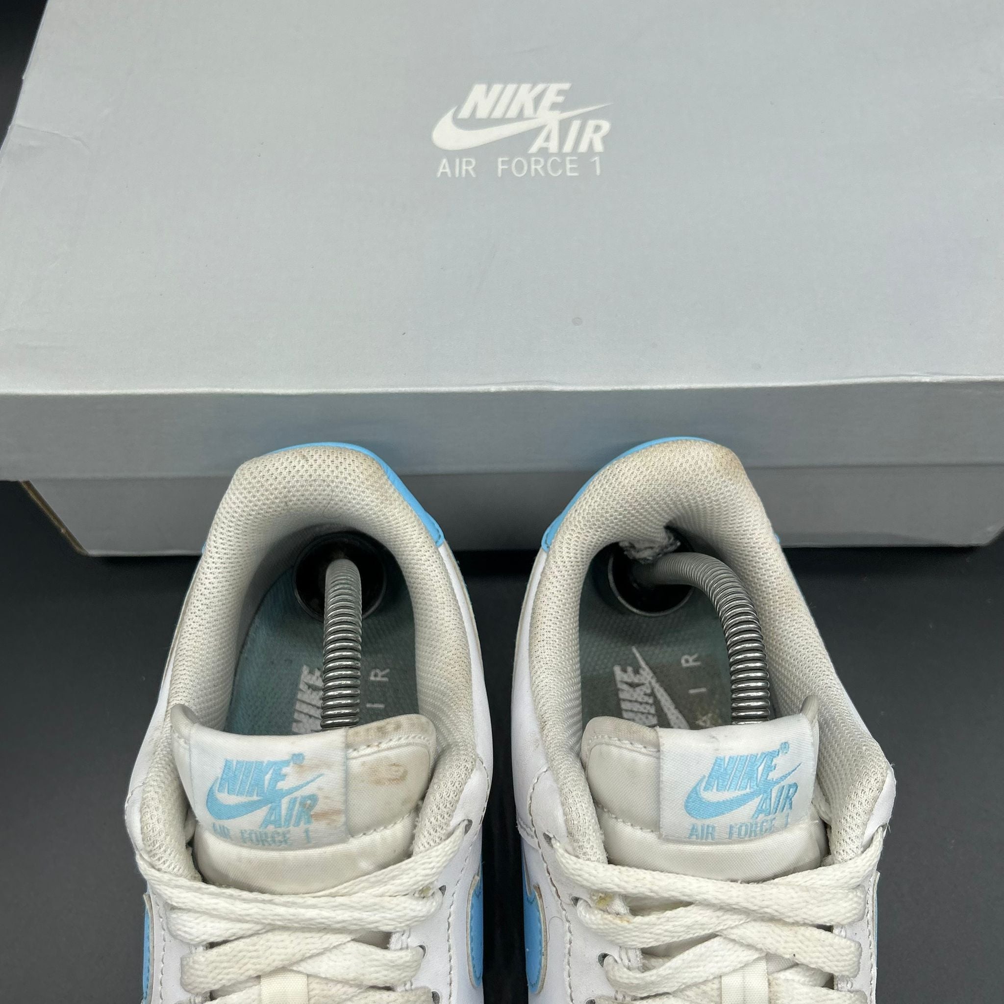 Nike Air Force 1 White University Blue - binnenkant