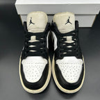 Air Jordan 1 Low White Black EU 40 - hak Air Jordan logo