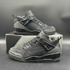 Jordan Spizike Low Black EU 42.5 - bovenaanzicht met doos